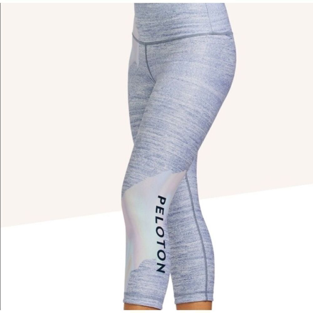 Peloton Capri Leggings Women’s Size Small Athletic Small Logo Opal EUC